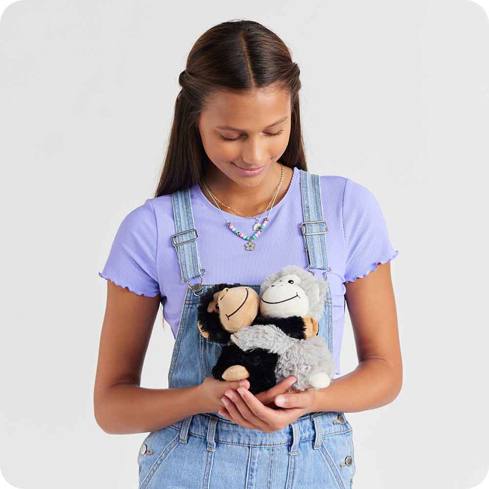 Monkey Hugs - Image 3
